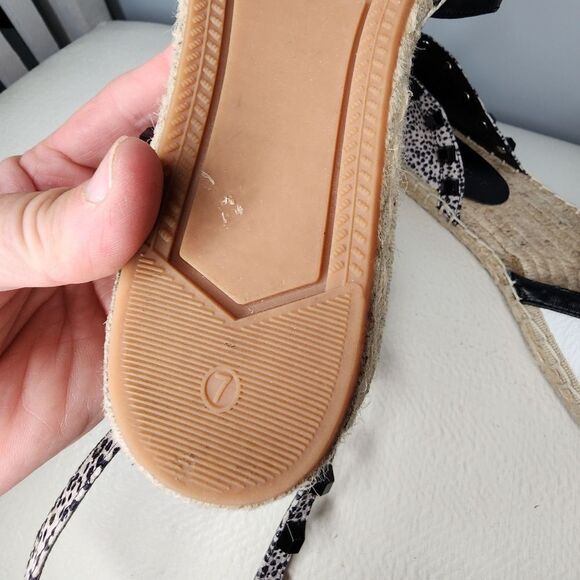 REBECCA MINKOFF GILLES STUDDED LEATHER ESPADRILLE ANKLE STRAP SANDALS SZ 7 - Picture 6 of 7